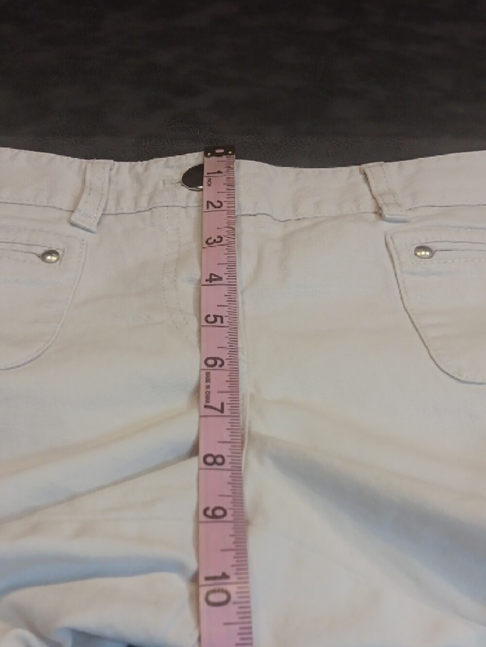 Ann Taylor Signature Fit White Denim Patch-Pocket Shorts - Picture 8 of 10